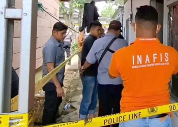 Polisi melakukan olah TKP ditempat kejadian. (foto/net)