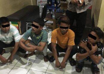 Keempat remaja yang diamankan warga Desa Ie Masen Kayee Adang. (Foto/Net)