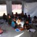 Anak-anak Gaza yang duduk dan belajar di ruang kelas sementara yang akan dibangun oleh UNICEF (foto/doc)