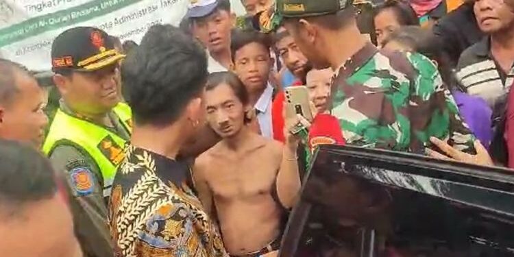 Wapres Gibran saat mengunjungi Kampung Kebon Pala Senang (foto/ist)