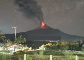 Gunung Lewotobi Laki-laki Meletus, 6 Orang Tewas (foto/doc)