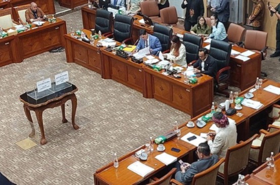Komisi III DPRD saat menggelar voting memilih dan menetapkan Pimpinan, Dewas, dan Cadewas KPK (foto/doc)