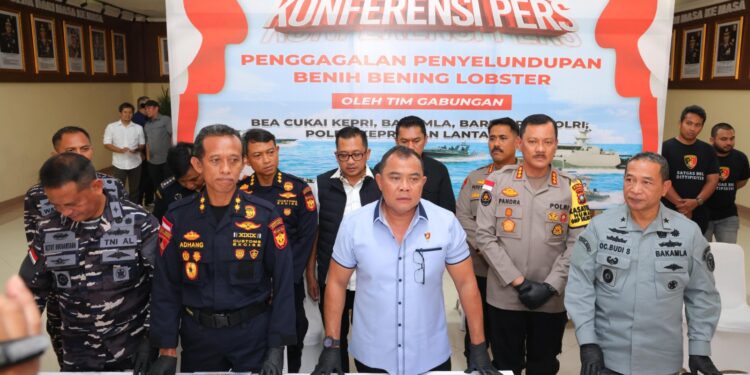 Konferensi Pers penggagalan penyelundupan BBL oleh Tim Gabungan (foto/doc)