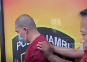 Pelaku yang diamankan di Polda Jambi (foto/doc)