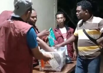 Pengungsi Gunung Lewotobi Kecewa Bansos dari BNPB Kadaluwarsa (foto/ist)