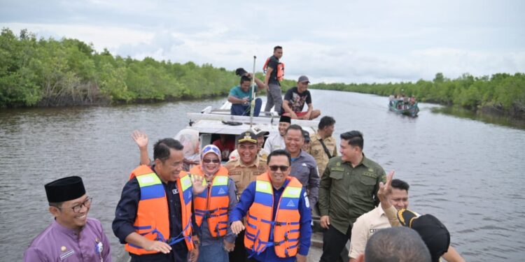 Pjs. Bupati Bengkalis Tinjau Sungai Liong dan Agrowisata Mentayan (foto/Prokopim Bengkalis)