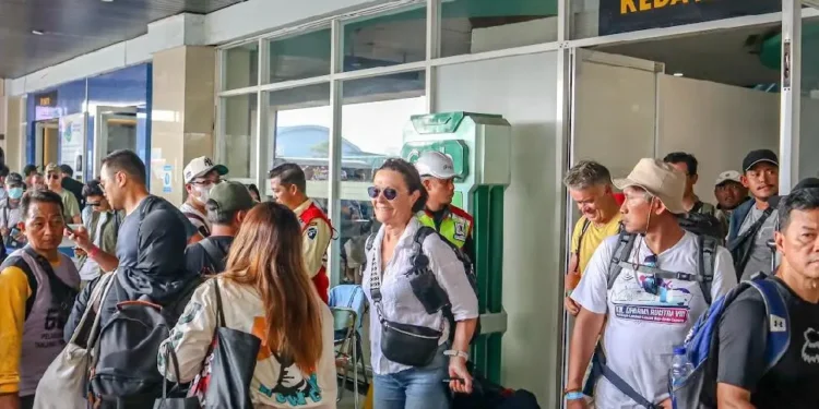 Kemenparekraf: Wisatawan di Labuan Bajo pasca Erupsi Lewotobi Sudah Dievakuasi (foto/Kemenparekraf)