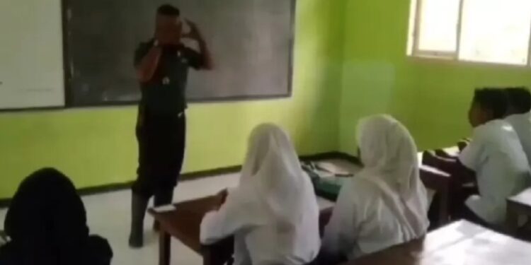 5 siswa yang bersekolah di SMP ini (foto/ist)