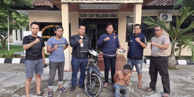 Pencuri Motor dalam Rumah Diciduk Anggota Reskrim Polsek Belitang II (foto/Yesi)