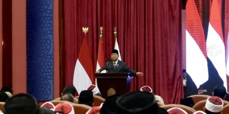 Presiden Prabowo Subianto berpidato di hadapan mahasiswa Indonesia yang berkuliah di Universitas Al-Azhar, Kairo, Mesir. (foto/doc)