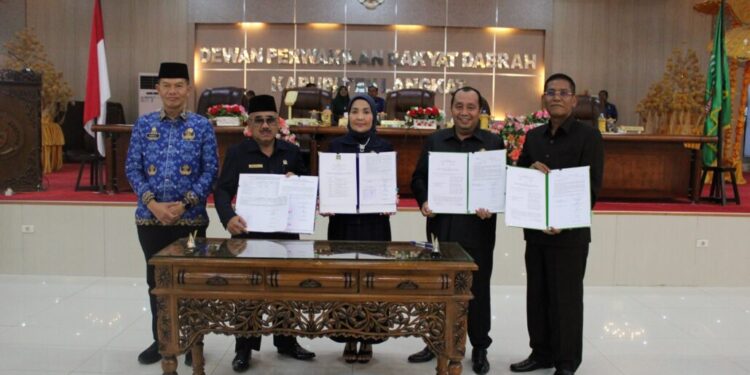 Rapat Paripurna yang berlangsung di Gedung DPRD Kabupaten Langkat (foto/DPRD Langkat)