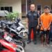 Sejumlah motor serta pelaku yang diamankan polisi (foto/ist)