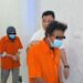 Suami istri yang ditangkap dalam kasus video mesum yang viral di Mandailing Natal, Sumatera Utara (foto/doc)