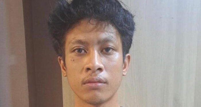 Tampang pelaku penyiraman air keras kepada wanita di Bekasi (foto/doc)