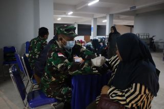 Tim Gabungan Gagalkan Pengiriman 17 PMI dan 24 WNA ke Malaysia (foto/Media Center Riau)