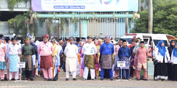 Wali Kota Batam Ajak Semua Gunakan Baju Melayu dalam Meriahkan Hari Jadi Batam Ke-195 (foto/Diskominfo Batam)