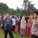 Warga beramai-ramai kerumuni TKP (foto/ist)