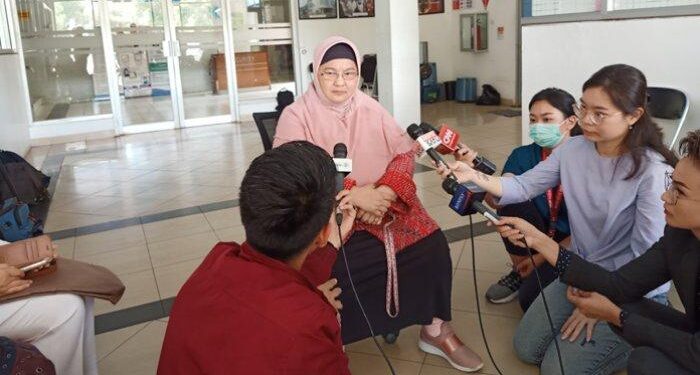 Anggota Bidang Penanggulangan Penyakit Menular PB-IDI Prof DR Dr Erlina Burhan, SpP(K). (foto/dok)