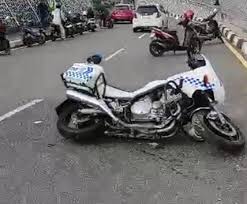 Motor gedhe Ipda Marbun yang jatuh akibat kecelakaan. (foto/ist)