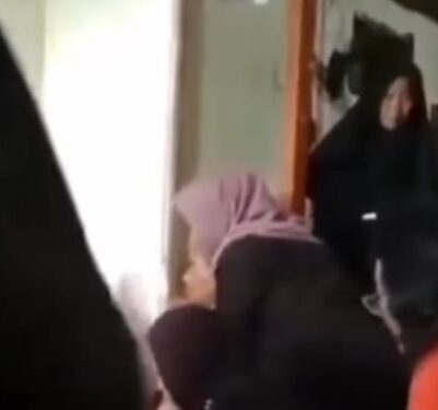 Viral Orang Tua Siswa SMP 7 Mojokerto Marah Saat Didatangi Guru Terkait Tragedi Pantai Drini (foto/Instagram)