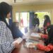 Petugas RSBP Batam ketika melayani Pasien Peserta BPJS. (foto/Humas BP Batam)