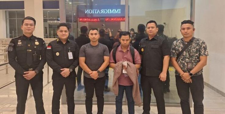 Tim Gabungan Dari Kejaksaan Berhasil Menangkap Buronan Kasus Penggelapan. (Foto/Dokumentasi).