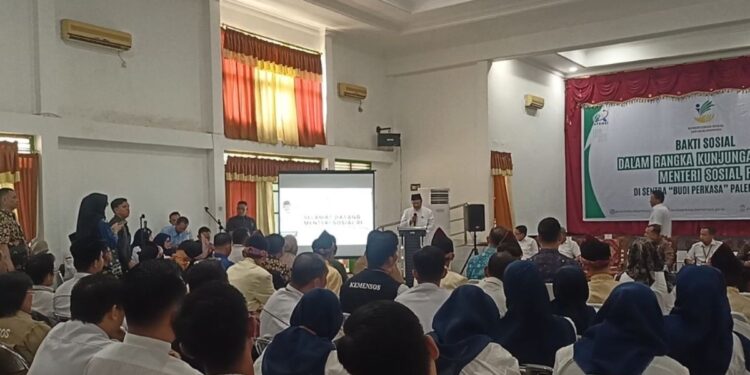 Menteri Sosial (Mensos) Syaifullah Yusuf melakukan kunjungan kerja ke Kota Palembang, Sumatera Selatan (Sumsel) pada Kamis (27/2/2025). (foto/ist)