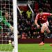 Momen Harry Maguire ketika menjebol gawang Leicester City dengan sundulannya, Sabtu (8/2/2025).