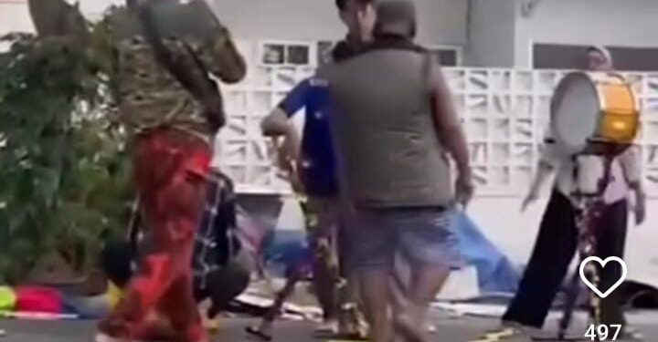 Ricuh Bikin Panik, Preman Bercelana Ormas Palak dan Bubarkan Marching Band TK di Pamulang (foto/Instagram)