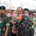 Sekretaris Daerah (Sekda) Kabupaten Langkat, Amril, S.Sos., M.AP, mewakili Pj. Bupati Langkat, H. M. Faisal Hasrimy, AP., M.AP, menghadiri upacara pelepasan Satgas Pengamanan Perbatasan (Pamtas) RI-PNG Mobile Yonif 100/PS yang digelar di Dermaga Ujung 200 Belawan, Kamis (13/2/2025). (foto/Diskominfo Langkat)