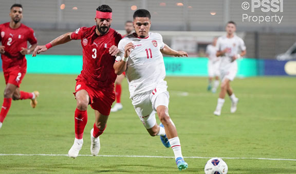 Timnas Indonesia ketika berlaga melawan Bahrain. (foto/PSSI)