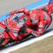 Marc Marquez bersama tim ducati saat tes uji coba di sirukit buriram Thailand. (foto/dok)