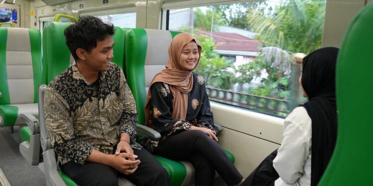 Lebih Nyaman, Kini Penumpang KA Minangkabau Ekspres Duduk Sesuai Nomor Tempat Duduk (foto/Skema Data Indonesia)