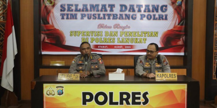 Pusat Penelitian dan Pengembangan (Puslitbang) Polri melaksanakan Supervisi dan Penelitian di Polres Langkat, Selasa (18/3/2025). (foto/Jhoni Ricardo)