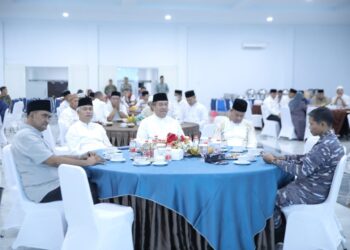 Sejumlah pejabat Pemerintah Kabupaten Asahan, Sumatera Utara. (Foto/Butar-butar).