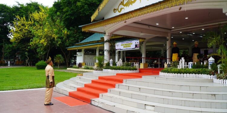 Sekretaris Daerah (Sekda) Langkat Amril, S.Sos, M.AP, mewakili Bupati Langkat. (Foto/Kominfo).