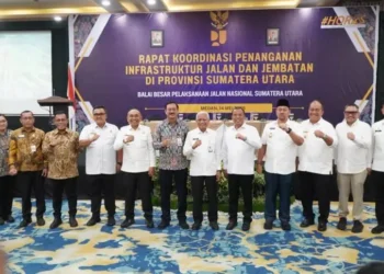 Sekda Langkat Amril Hadiri Rapat Koordinasi Penanganan Infrastruktur di Medan. (Foto/Kominfo).