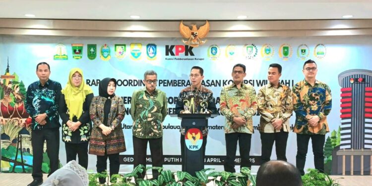 Wali Kota Batam Dan Sekda Hadiri Rakor Penguatan Sinergi Bersama KPK. (Foto/Kominfo).