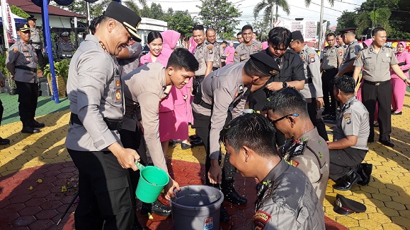 33 Anggota Polresta Tanjungpinang Naik Pangkat. (Foto/Doc)