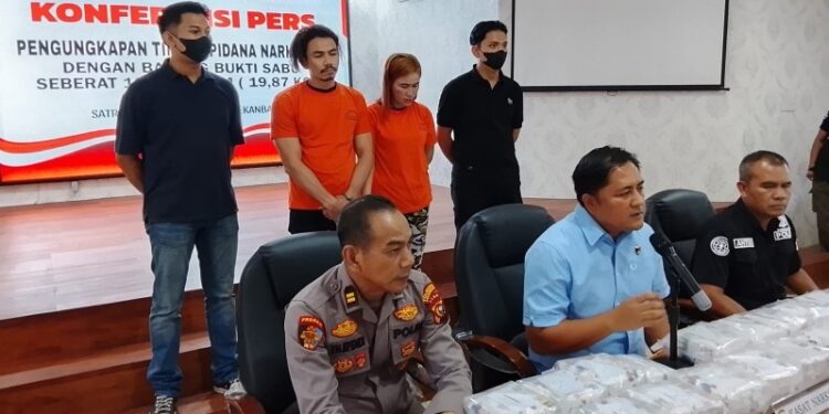 Polisi Tangkap Pasutri Warga Rohil Bawa Sabu 19,8 Kg di Pekanbaru. (Foto/Doc)