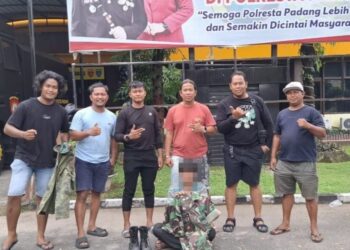 Polisi Ringkus Marinir Gadungan usai Bawa Lari Gadis Bawah Umur di Padang. (Foto/Doc)