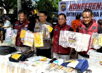 Tim Opsnal Subdit 1, Ditresnarkoba Polda Jambi mengungkap kasus tindak pidana pencucian uang (TPPU) jaringan narkoba Fredy Pratama. (Foto/Doc)