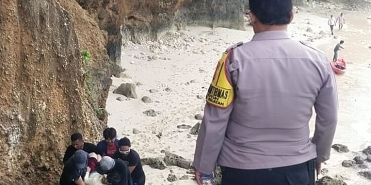 2 WN Korea Tewas di Bali saat Main Paralayang. (Foto/Doc)