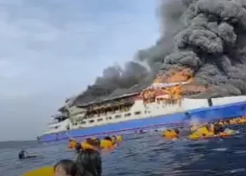 KM Barcelona 5 terbakar di perairan Talise Minahasa Utara. (Foto/Doc)