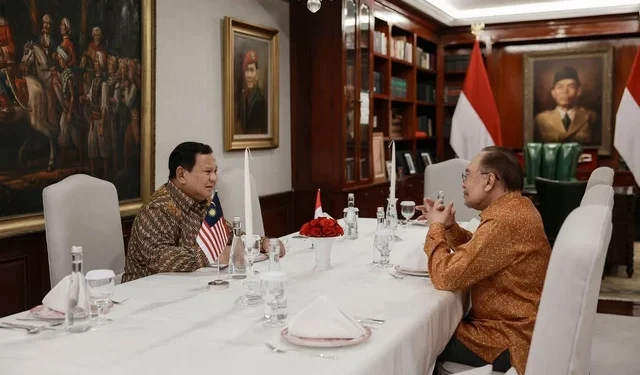 Presiden Prabowo Terima Kunjungan PM Malaysia Anwar Ibrahim di Kediaman Pribadi. (Foto/Doc)