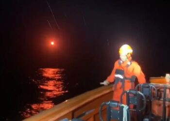 Tim SAR melakukan proses pencarian korban hilang.  (Foto/Doc)