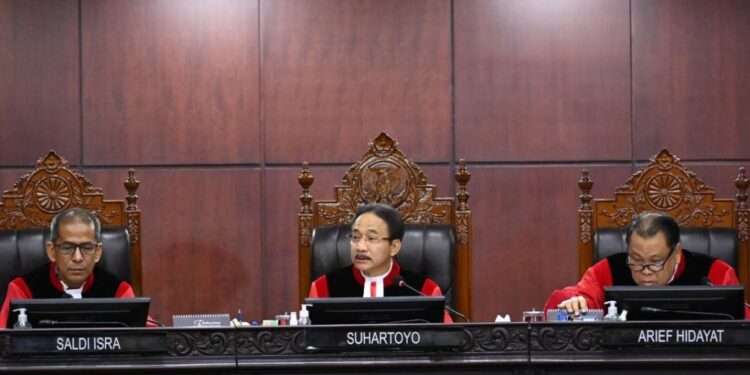 MK Tolak Gugatan soal Syarat Capres-Cawapres Minimal S1. (Foto/Doc)