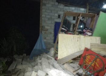 Bencana gempa bumi magnitudo (M)5,3 di Kabupaten Poso, Sulawesi Tengah, pada Senin, 14 Juli 2025, pukul 19.52 Wita menyebabkan puluhan rumah rusak. (Foto/Doc)