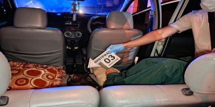 Pensiunan Dosen di Padang Panjang Ditemukan Meninggal di Dalam Mobil. (Foto/Doc)