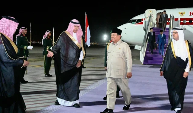 Prabowo Disambut Upacara Kehormatan saat Tiba di Jeddah. (Foto/Doc)